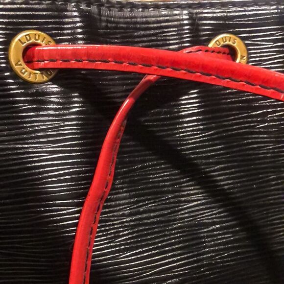 Louis Vuitton Black Red Epi Leather Noe GM Drawstring Bucket Shoulder Bag VI0922 - Picture 8 of 17